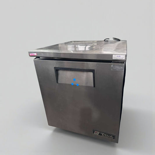 Immaculate Condition – True TUC-27-LP – 27” Commercial Undercounter Refrigerator – 115V – Made in USA – Fully Tested & Operational!