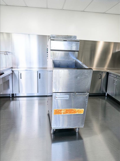 Prime Condition – Frymaster Commercial Gas Fryer – Stainless Steel – Heavy-Duty Floor Model – Fully Tested & Operational!