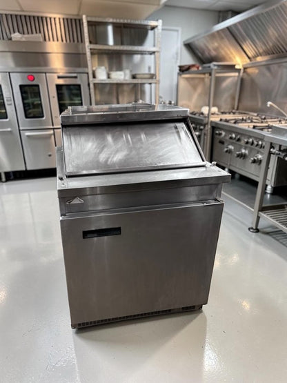 Superior Condition – Randell 9412-32-7 – 32" Single Door Refrigerated Sandwich & Salad Prep Unit – 12 Pan Capacity – 115V – NSF & cULus Listed – Fully Tested & Operational!