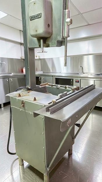 Excellent Condition – Hobart 5614 – Commercial Meat Saw – 2 HP – 3 Phase – NSF – Fully Tested & Operational!