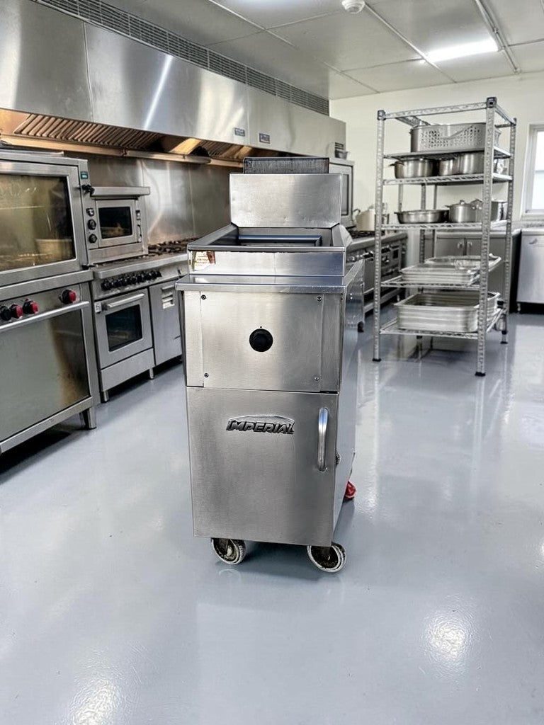 Superior Condition – Imperial 40 lb Gas Floor Fryer – Stainless Steel Commercial Deep Fryer – Natural Gas – Fully Tested & Operational!