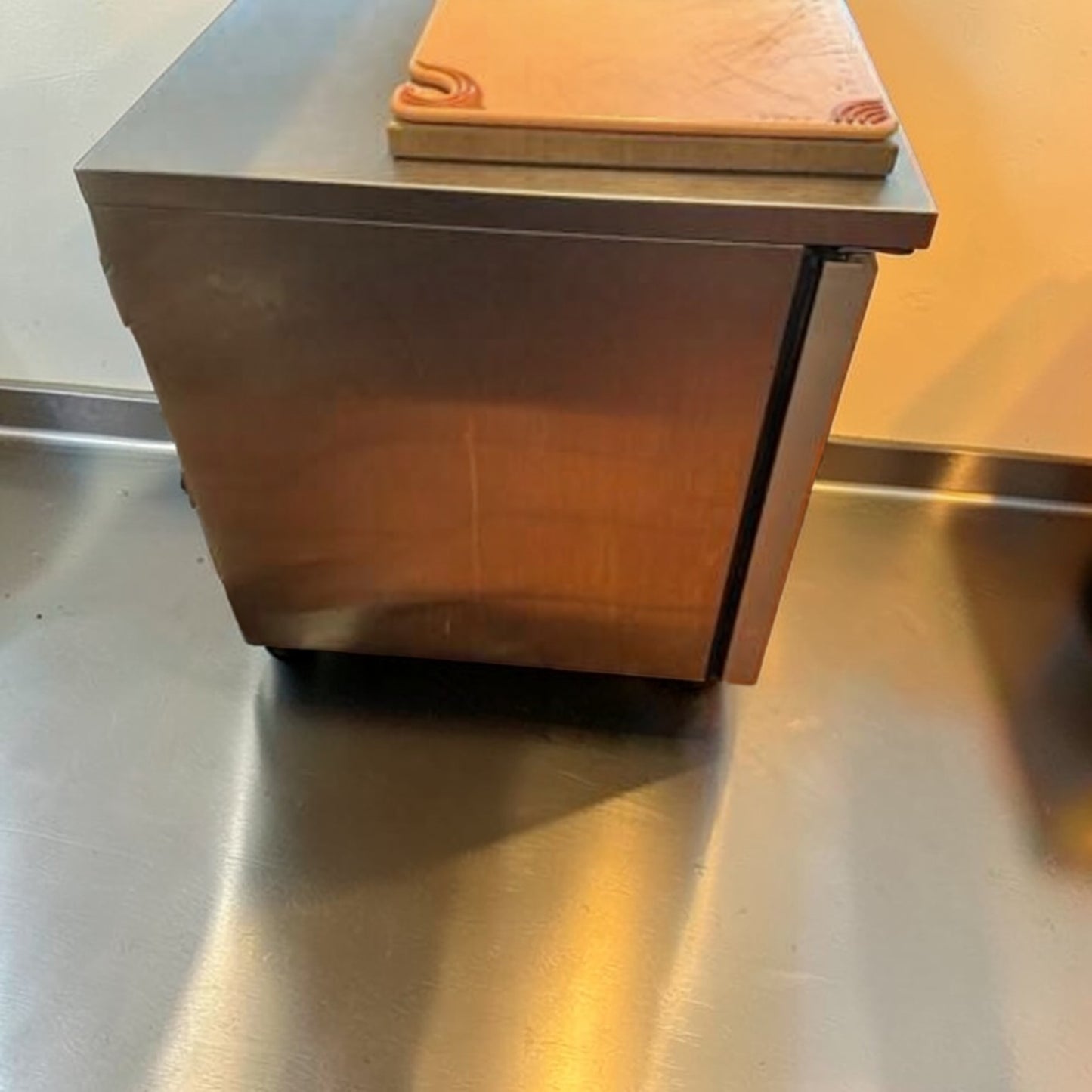 Elite Condition – True TUC-48-HC Undercounter Refrigerator – 48” Commercial Stainless Steel Worktop Fridge – Made in USA – Fully Tested & Operational!