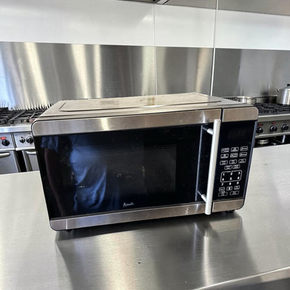 Prime Condition – Avanti MTV3S – Commercial-Style Stainless Steel Countertop Microwave Oven – Digital Controls – 120V – Fully Tested & Operational!