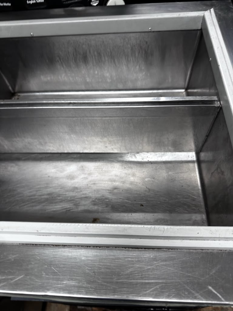 Remarkable Condition – Silver King SKFDI23-ELUS1 – 22 1/2" Drop-In Ice Cream Dipping Freezer – 2-Section Refrigerated Cabinet – 115V – ETL Listed – Fully Tested & Operational!