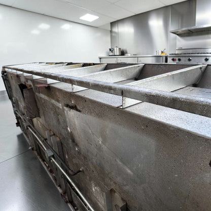 High-Grade Condition – Commercial Stainless Steel Exhaust Hood – Wall Mount Kitchen Hood – Heavy Duty Ventilation System – Fully Functional & Ready for Installation!