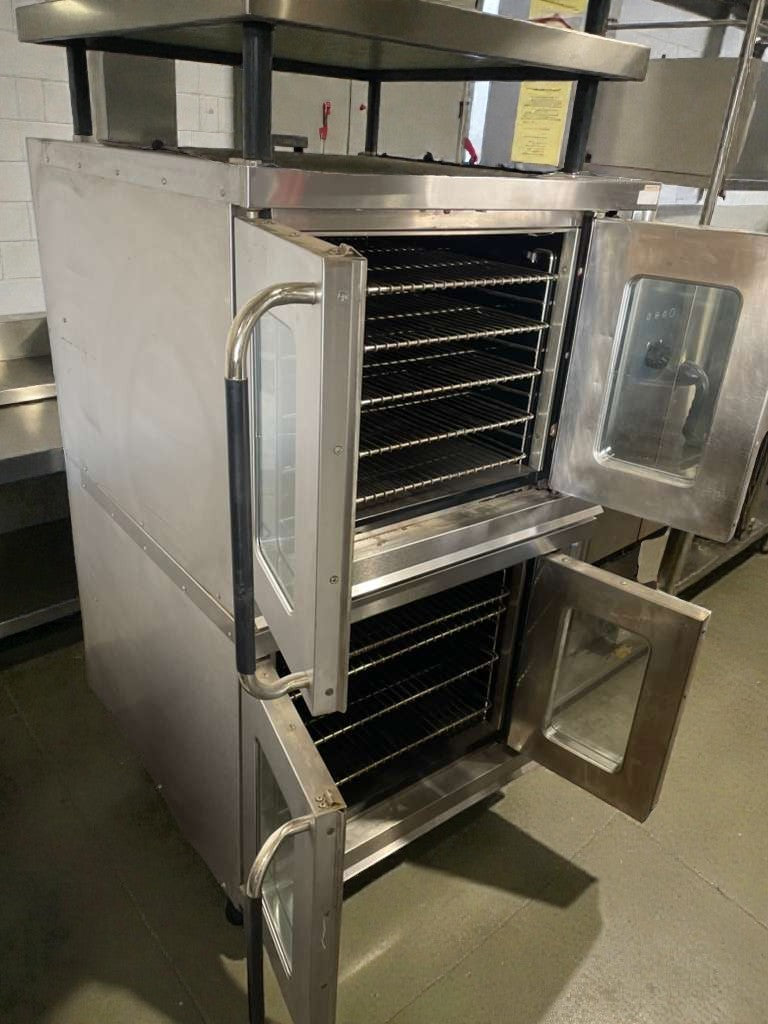 High-Grade Condition – Montague Double-Stack Commercial Electric Convection Oven – 208V / Single Phase – Fully Tested & Working!