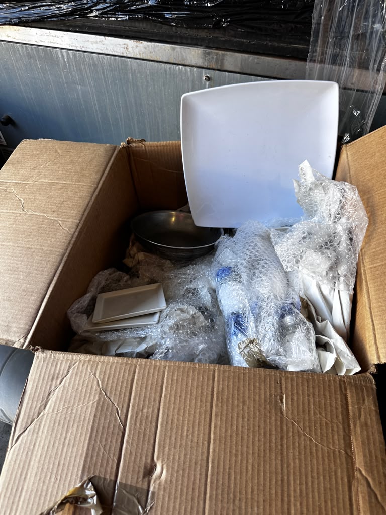 Remarkable Condition – Mixed Commercial Kitchenware Lot – White Serving Plates, Salt Shakers & Frying Pans – One Full Box – Restaurant Supply Bundle!