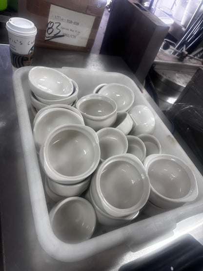 First-Class Condition – Bulk Lot Commercial White Ceramic 12 oz. Onion Soup Crocks / Bowls – Oven, Microwave & Dishwasher-Safe Style – Restaurant Serving Ware!