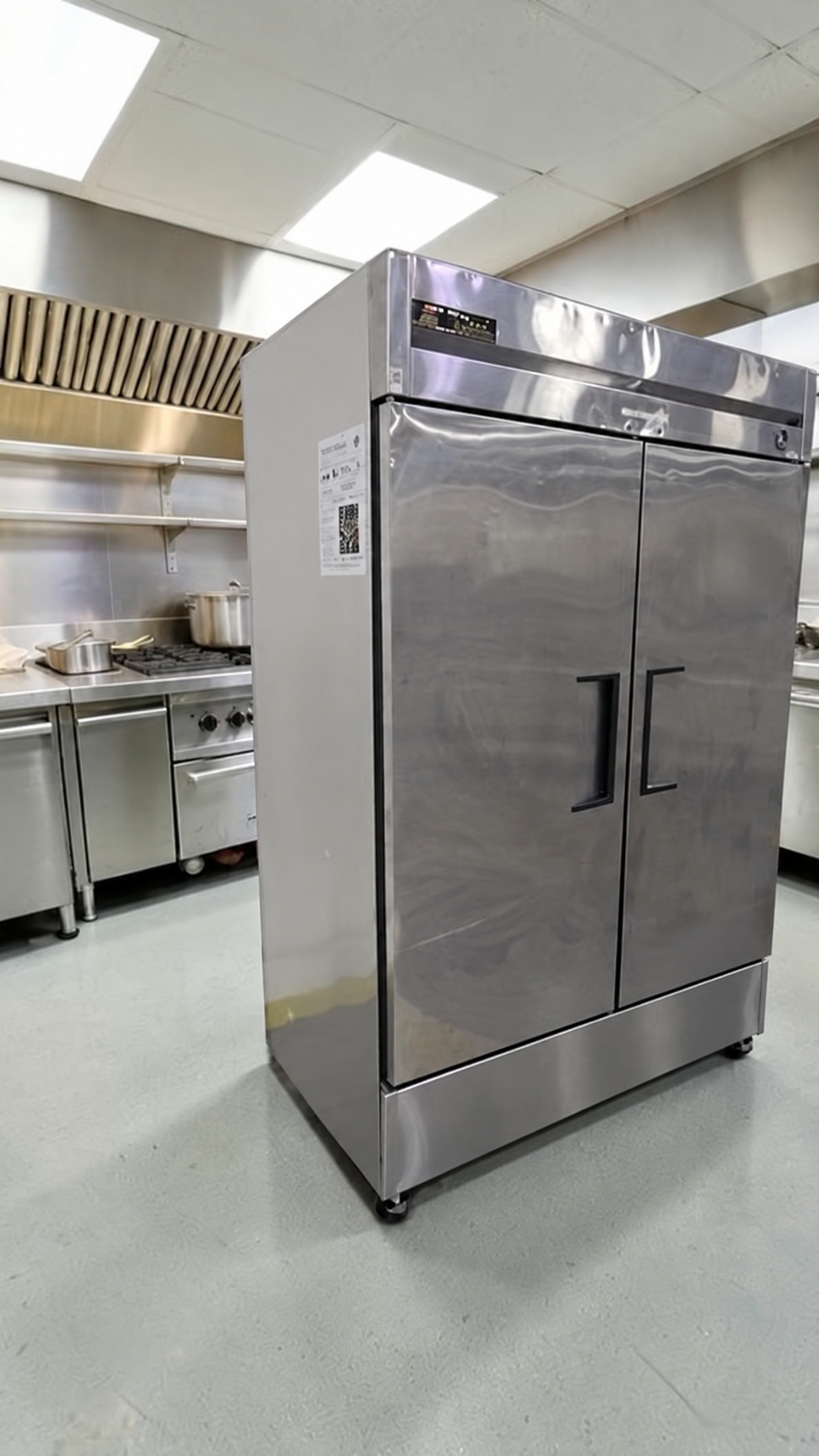 Flawless Condition – True T-49F – Commercial Two-Door Reach-In Freezer – 49 Cu. Ft. – Stainless Steel – Bottom-Mount Compressor – 115V – Fully Tested & Operational!