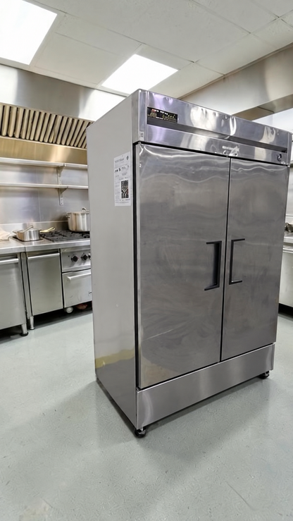 Flawless Condition – True T-49F – Commercial Two-Door Reach-In Freezer – 49 Cu. Ft. – Stainless Steel – Bottom-Mount Compressor – 115V – Fully Tested & Operational!