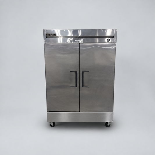 Flawless Condition – True T-49F – Commercial Two-Door Reach-In Freezer – 49 Cu. Ft. – Stainless Steel – Bottom-Mount Compressor – 115V – Fully Tested & Operational!