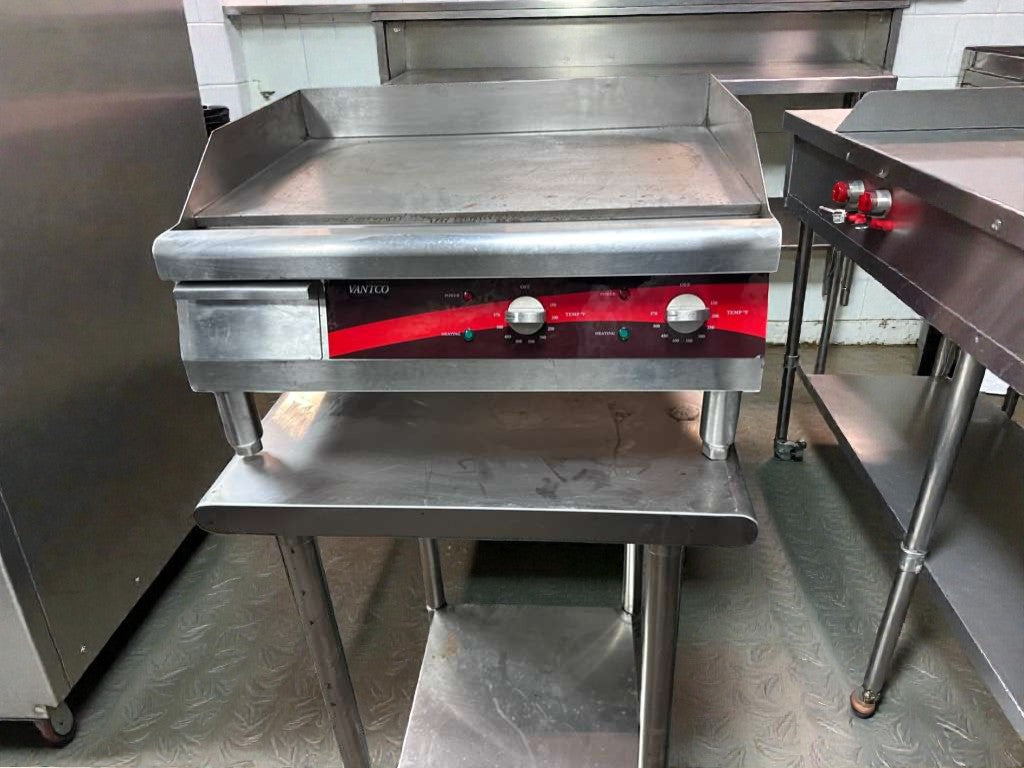 Outstanding Condition – Avantco 177EG24N – Commercial Electric Griddle – 24 in – ETL Listed – Fully Tested & Operational!