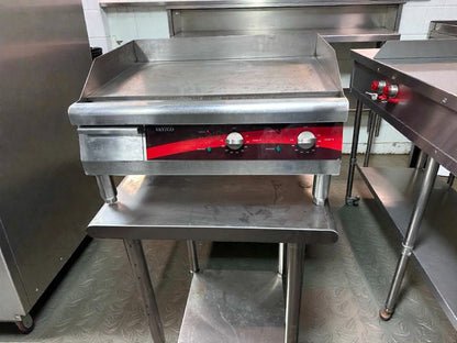 Outstanding Condition – Avantco 177EG24N – Commercial Electric Griddle – 24 in – ETL Listed – Fully Tested & Operational!
