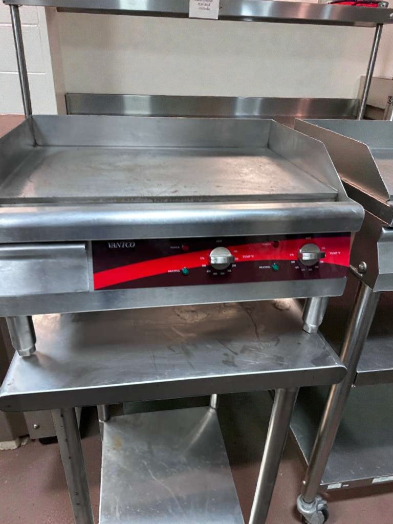 Outstanding Condition – Avantco 177EG24N – Commercial Electric Griddle – 24 in – ETL Listed – Fully Tested & Operational!