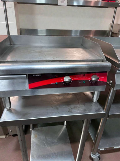 Outstanding Condition – Avantco 177EG24N – Commercial Electric Griddle – 24 in – ETL Listed – Fully Tested & Operational!