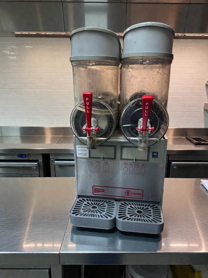 Outstanding Condition – Ugolini / Cecilware Dual Slush / Frozen Drink Dispenser – 2 Bowl – 115V – NSF & UL Listed – Fully Tested & Operational!