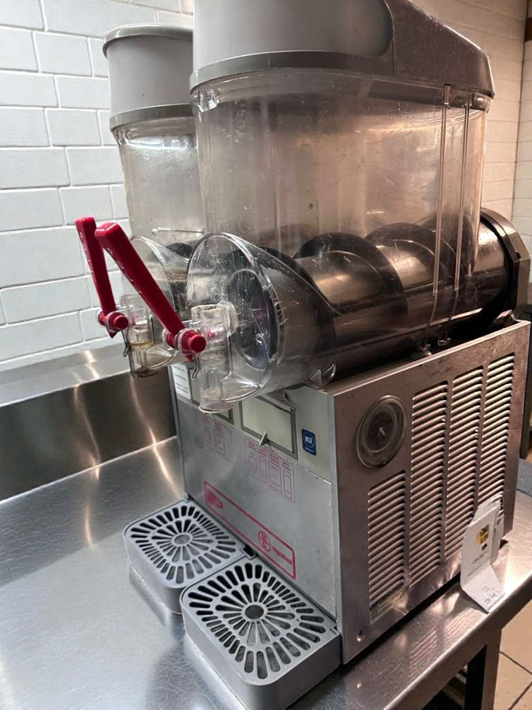 Outstanding Condition – Ugolini / Cecilware Dual Slush / Frozen Drink Dispenser – 2 Bowl – 115V – NSF & UL Listed – Fully Tested & Operational!
