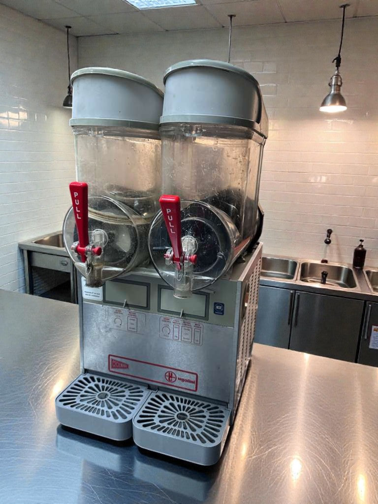 Outstanding Condition – Ugolini / Cecilware Dual Slush / Frozen Drink Dispenser – 2 Bowl – 115V – NSF & UL Listed – Fully Tested & Operational!