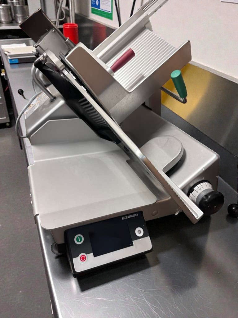 Exceptional Condition – Bizerba GSP HD P-21 – Commercial Automatic Deli Slicer – 120V – ETL Listed – Fully Tested & Operational!