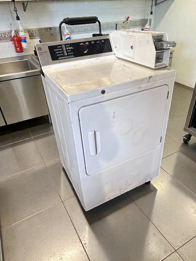 Immaculate Condition – GE Commercial Coin-Operated Dryer – 120/208–240V – Fully Tested & Working