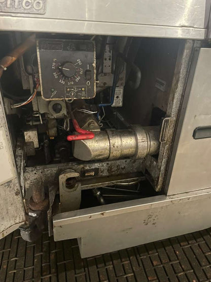 Immaculate Condition – Pitco SG14JS Commercial Gas Fryer – Natural Gas – Fully Tested & Working!