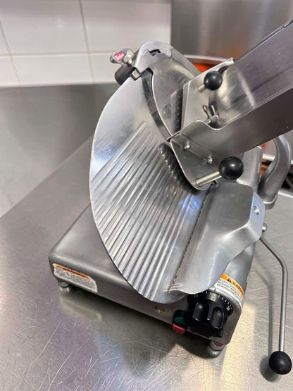 Superb Condition – Berkel 909/1 – Commercial Manual Meat Slicer – 115V – NSF Listed – Fully Tested & Operational!