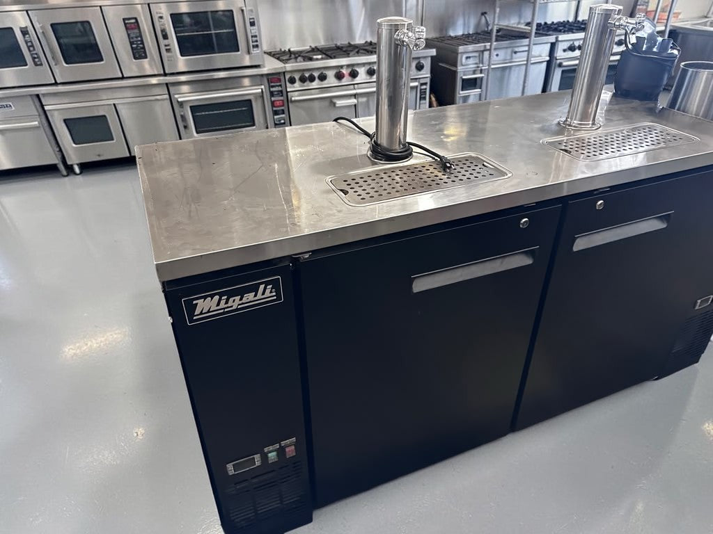 High-Grade Condition – Migali C-DD60-2-HC – 60.8" Two-Door Direct Draw Beer Dispenser – Two Single-Tap Towers – 15.8 Cu. Ft. – 115V – Fully Tested & Operational!