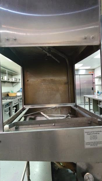 Superior Condition – Ecolab ES-2000 – Commercial Single-Rack Low-Temperature Dishmachine – 40 Racks/Hour – 120V – Stainless Steel – Fully Tested & Operational!