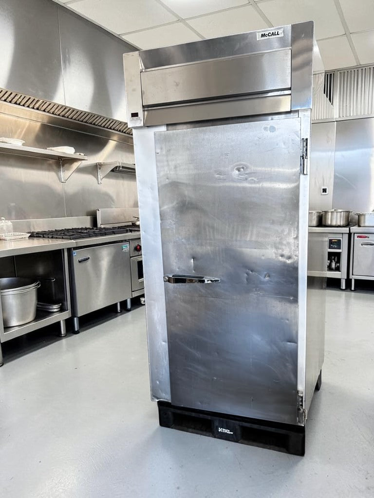 Prime Condition – McCall UL4-4001VRHPFS – 39" One-Section Commercial Roll-In Refrigerator / Retarder – 38.8 Cu. Ft. – 115V – Fully Tested & Operational!