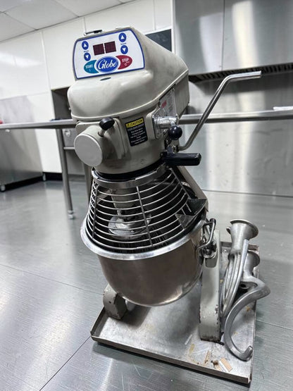 Flawless Condition – Globe SP20 Commercial Planetary Mixer – 20 Qt – 1/2 HP – 115V – NSF – Fully Tested & Operational!