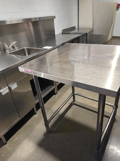 Top-Tier Condition – Commercial Stainless Steel Work Table – 48" x 30" – Heavy-Duty – Fully Tested & Operational! (SS-S-WT-0417)