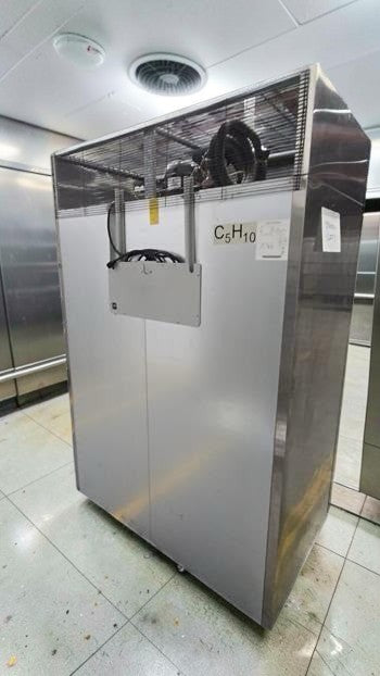 Optimal Condition – Migali C-2R-HC – 49 Cu. Ft. Commercial Two-Door Reach-In Refrigerator – Stainless Steel – R290 – 115V – Casters – Fully Tested & Operational!