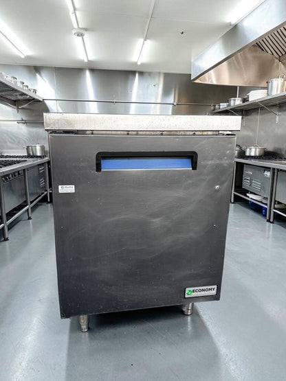 Well-Maintained Condition – Hoshizaki Economy Series EUR27A – 27″ One-Door Undercounter Refrigerator – 6.33 Cu. Ft. – Stainless Steel – 115V – Fully Tested & Operational!