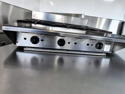 Optimal Condition – Vulcan – 36" Commercial 6-Burner Countertop Gas Hot Plate / Range – 150,000 BTU – Heavy Cast-Iron Grates – Fully Tested & Operational!