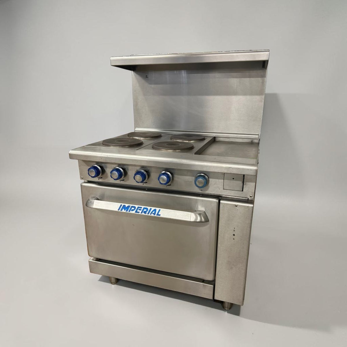 Excellent Condition – Imperial IR-4-E – 24" Commercial Electric Range – 4 Round Plate Elements & Space-Saver Oven – 240V – ETL Listed – Fully Tested & Operational!