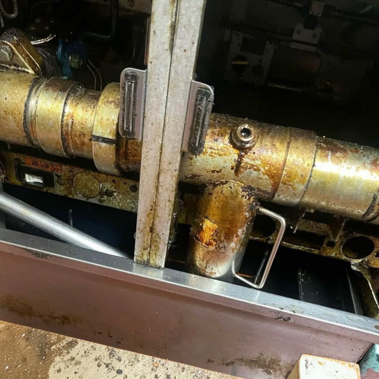 Exceptional Condition – Pitco SSH55 – Commercial Gas Fryer Battery (5 Units) – 50 lb Vats Each – Natural Gas – Built-In Filtration – Fully Tested & Operational!