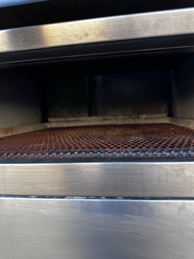 Dependable Condition – Southbend P32A-171 Platinum Series – 32" Gas Infrared Upright Broiler with Warming Oven & Convection Oven Base – Natural Gas – Fully Tested & Operational!