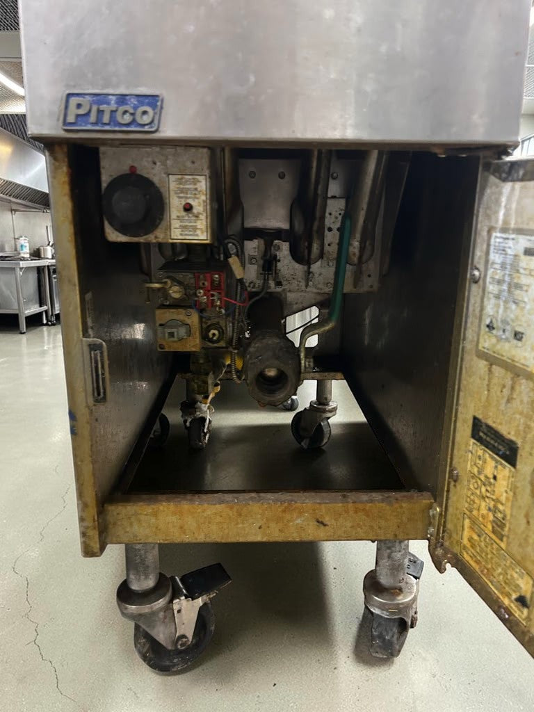 Dependable Condition – Pitco SG14 Solstice – 40–50 lb Commercial Natural Gas Floor Fryer – 110,000 BTU – Stainless Steel – Fully Tested & Operational!