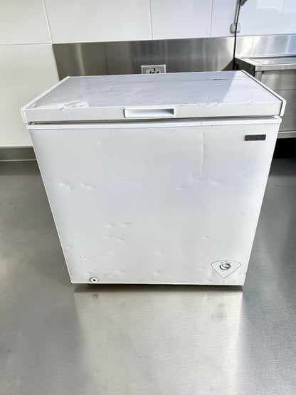 Well-Maintained Condition – Vissani MDCF7WH – 7.0 Cu. Ft. Manual Defrost Chest Freezer – White – UL Listed - Fully Tested & Operational!