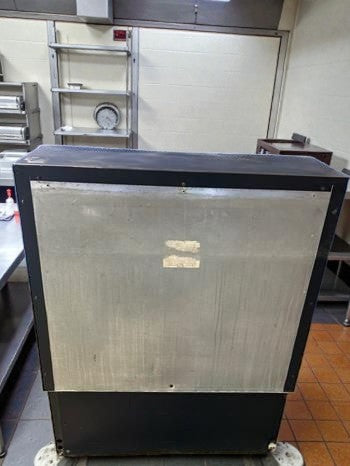 Prime Condition – Federal Industries ELPRSS3 BP – Elements 35" Black Low Profile Air Curtain Merchandiser – 7.8 Cu. Ft. – 120V – UL / NSF Listed – Fully Tested & Operational!