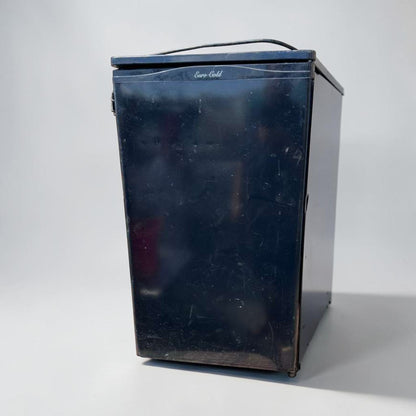 High-Quality Condition – Euro-Gold W-995 Compact Undercounter Refrigerator – Space-Saving Mini Fridge – 115V – Fully Tested & Operational!