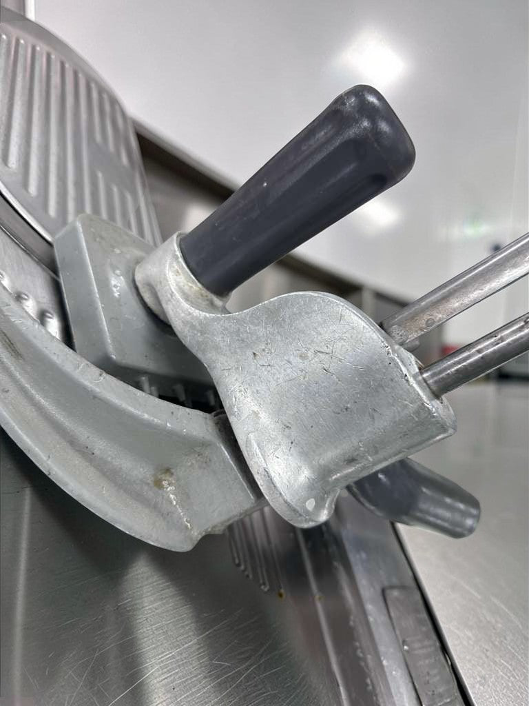 Professional Condition – Hobart Commercial Manual Meat Slicer – NSF Listed – Made in USA – Fully Tested & Operational!