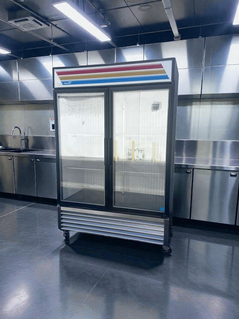 Superior Condition – True GDM-49F-LTF-HC~TSL01 – 54" Two-Section Black Glass Door Freezer Merchandiser – LED Lighting – 8 Shelves – 220V – NSF / UL Listed – Fully Tested & Operational!