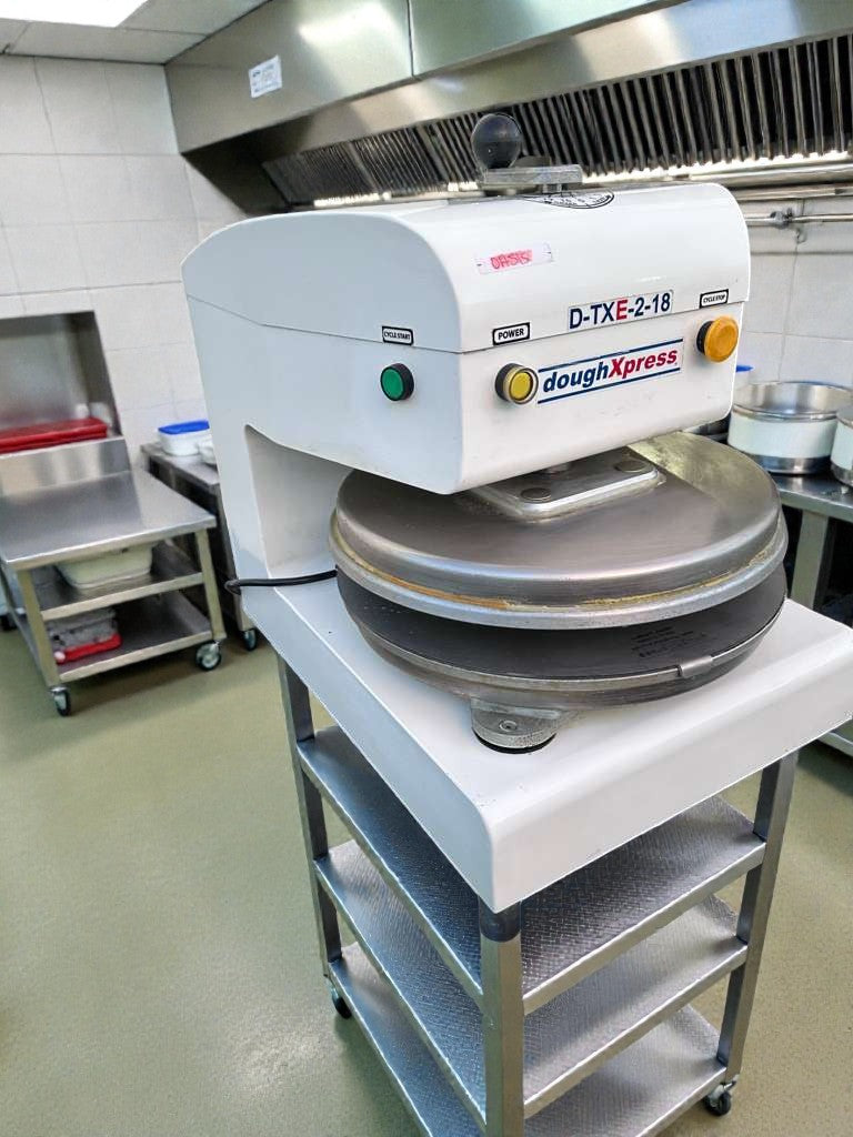 Excellent Condition – DoughXpress D-TXE-2-18W LV – Commercial Dough Press – 18" – 208-240V / 1Ph – Made in USA – Fully Tested & Operational!