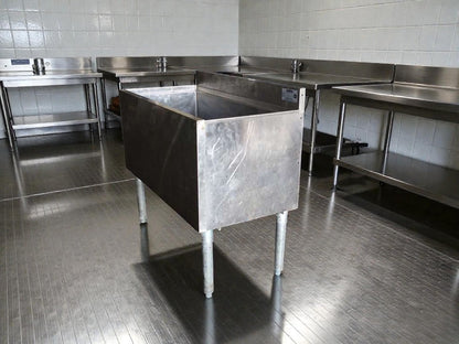 High-Grade Condition – Krowne 18-36-7 – Commercial Stainless Steel Ice Bin – NSF – Fully Inspected & Ready for Use!