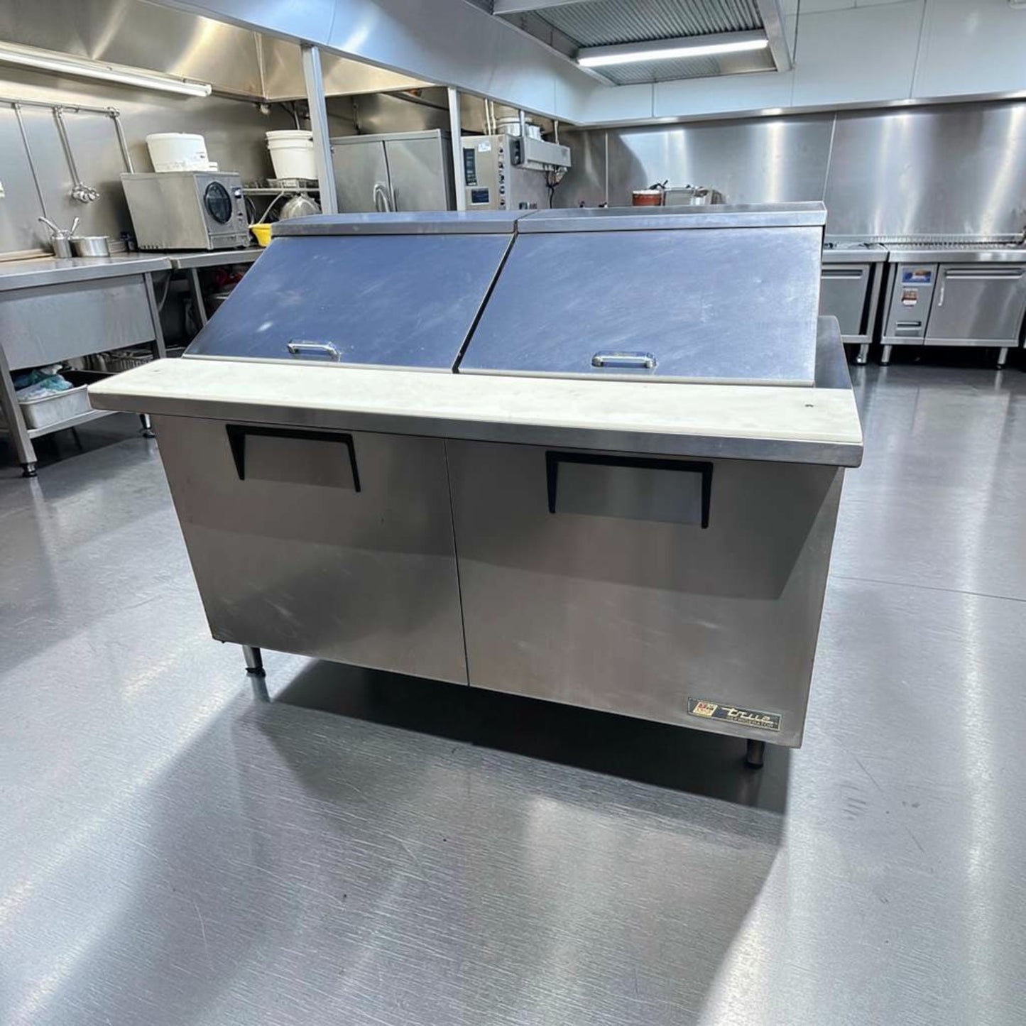 Elite Condition – True TSSU-60-24M-B-ST-HC Mega Top Refrigerated Sandwich Prep Table – 60” – 2 Door – Stainless Steel – Fully Tested & Operational!