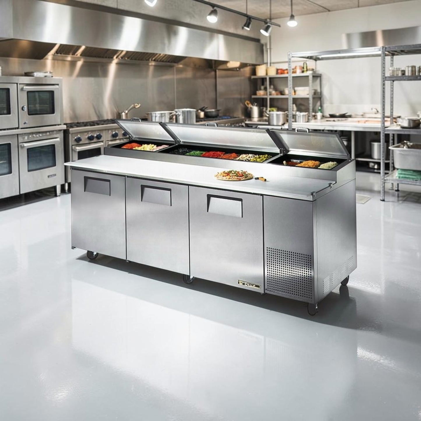 Exceptional Condition – True TPP-93 – 93″ Three-Door Refrigerated Pizza Prep Table – (12) 1/3-Size Pan Capacity – 115V – Fully Tested & Operational!