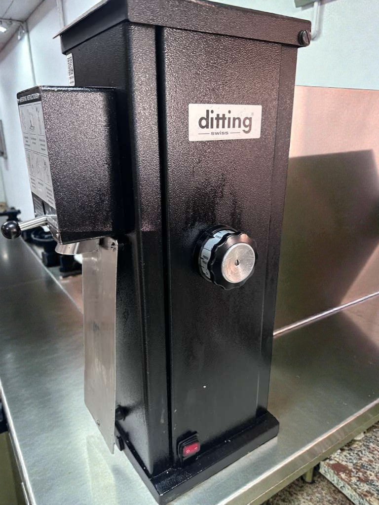 Excellent Condition – Ditting KR1203 Commercial Coffee Grinder – 120V – Swiss Made – ETL Listed – Fully Tested & Operational!