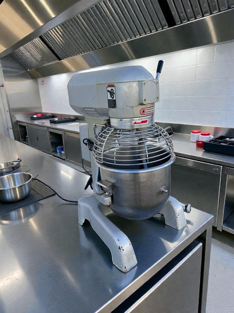 Superior Condition – UPM-M20-3 – Commercial 20 Qt Planetary Mixer – 110V – Fully Tested & Working!