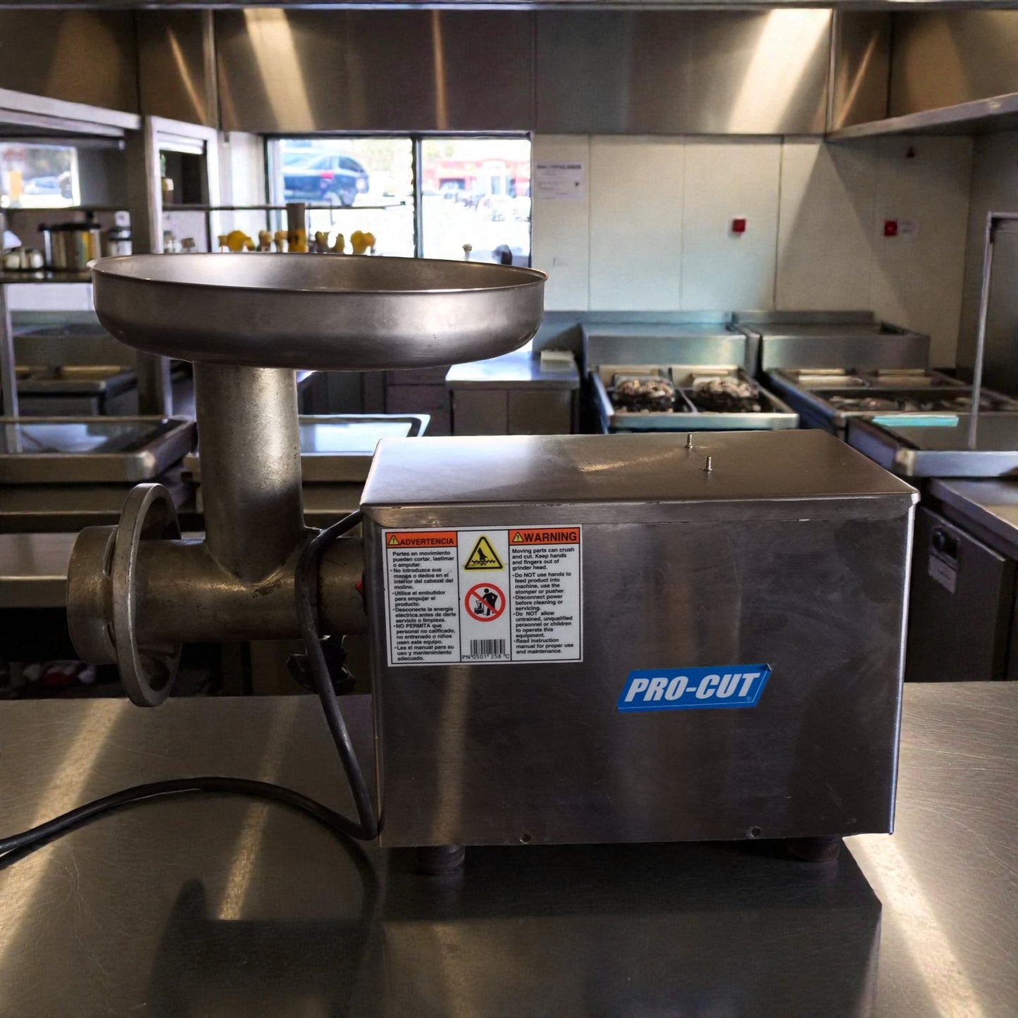 Outstanding Condition – Pro-Cut KG-12FS Commercial Meat Grinder – 115V / Single Phase – Fully Tested & Working!